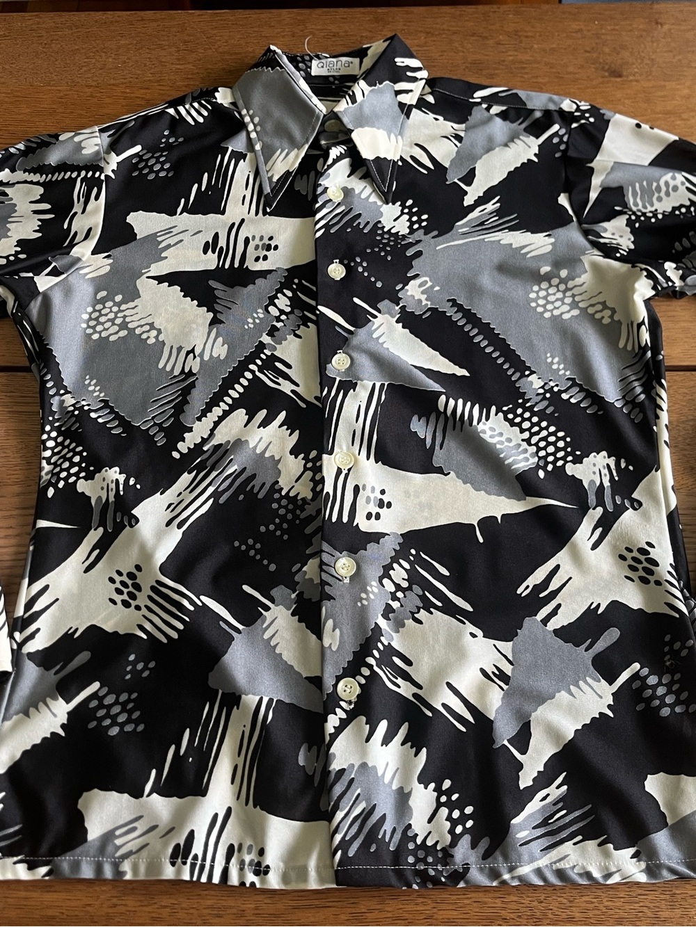 1970-80 Vintage Black, Gray, White Abstract Long-Sleeve Button-Down Shirt Nylon